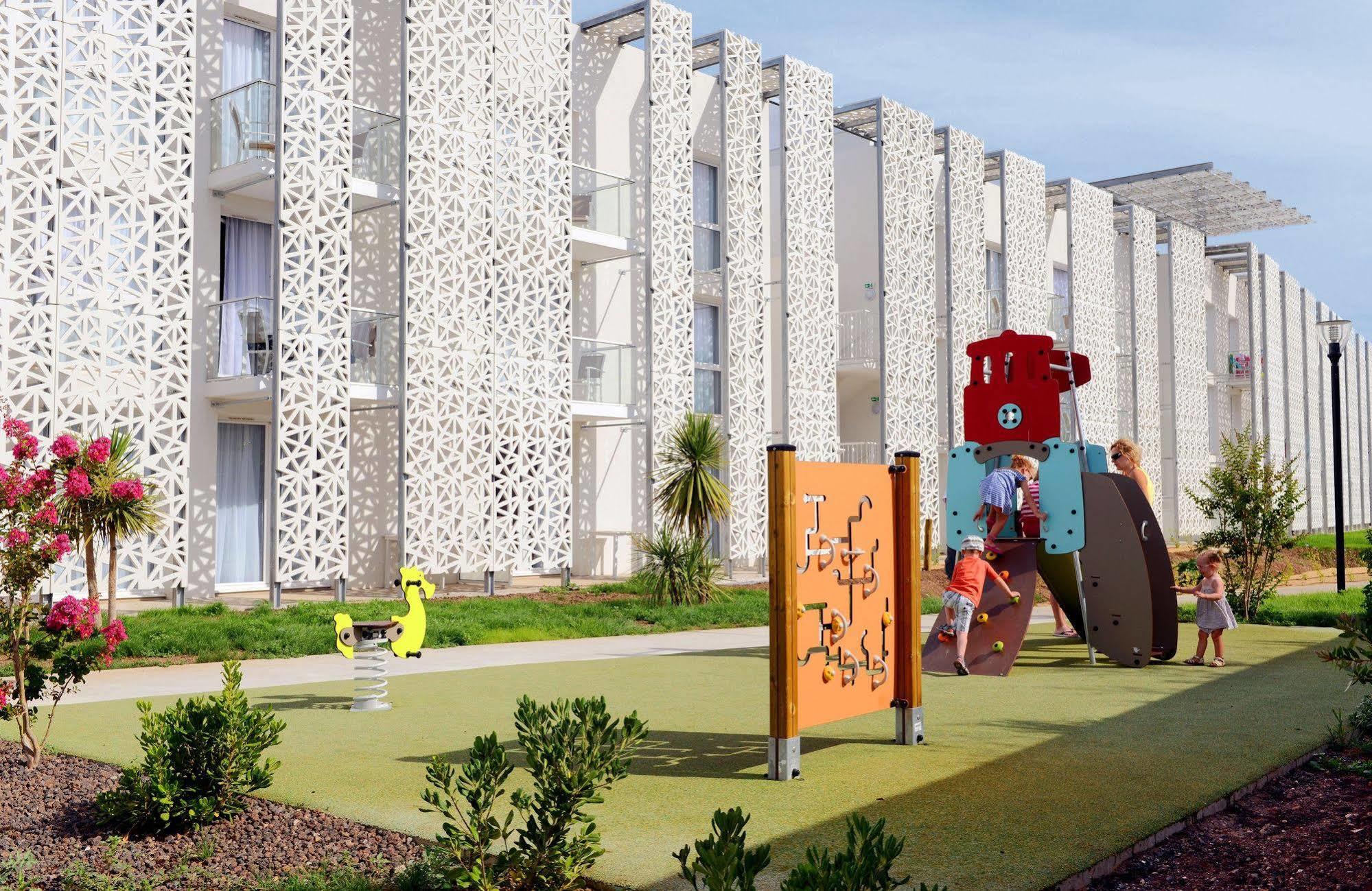 Appart'Hotel Prestige Odalys Nakara Agde Exterior photo